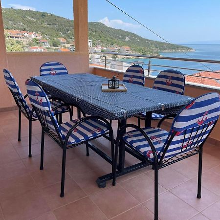 Apartman Emilija Vinišće المظهر الخارجي الصورة